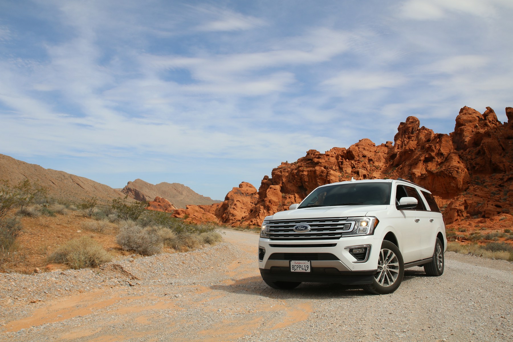 VUS Ford blanc