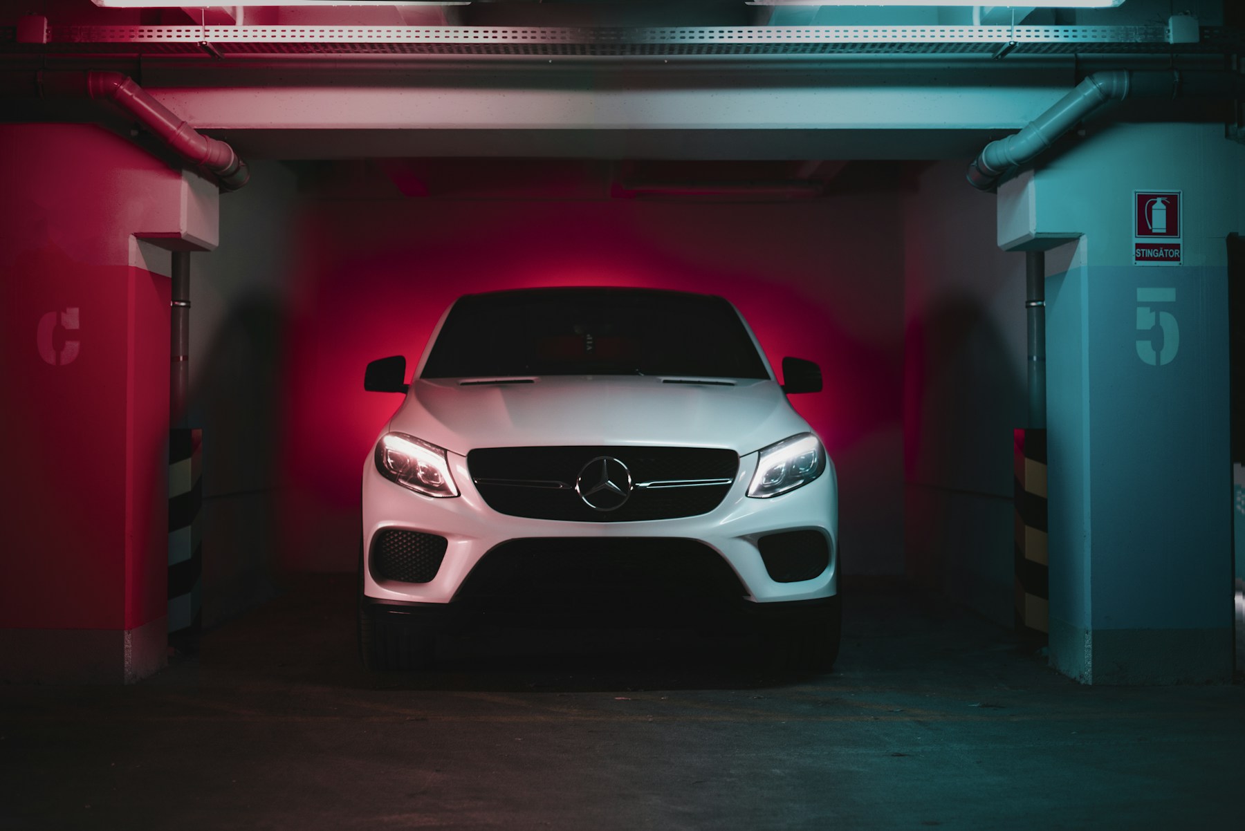 VUS Mercedes contemporain