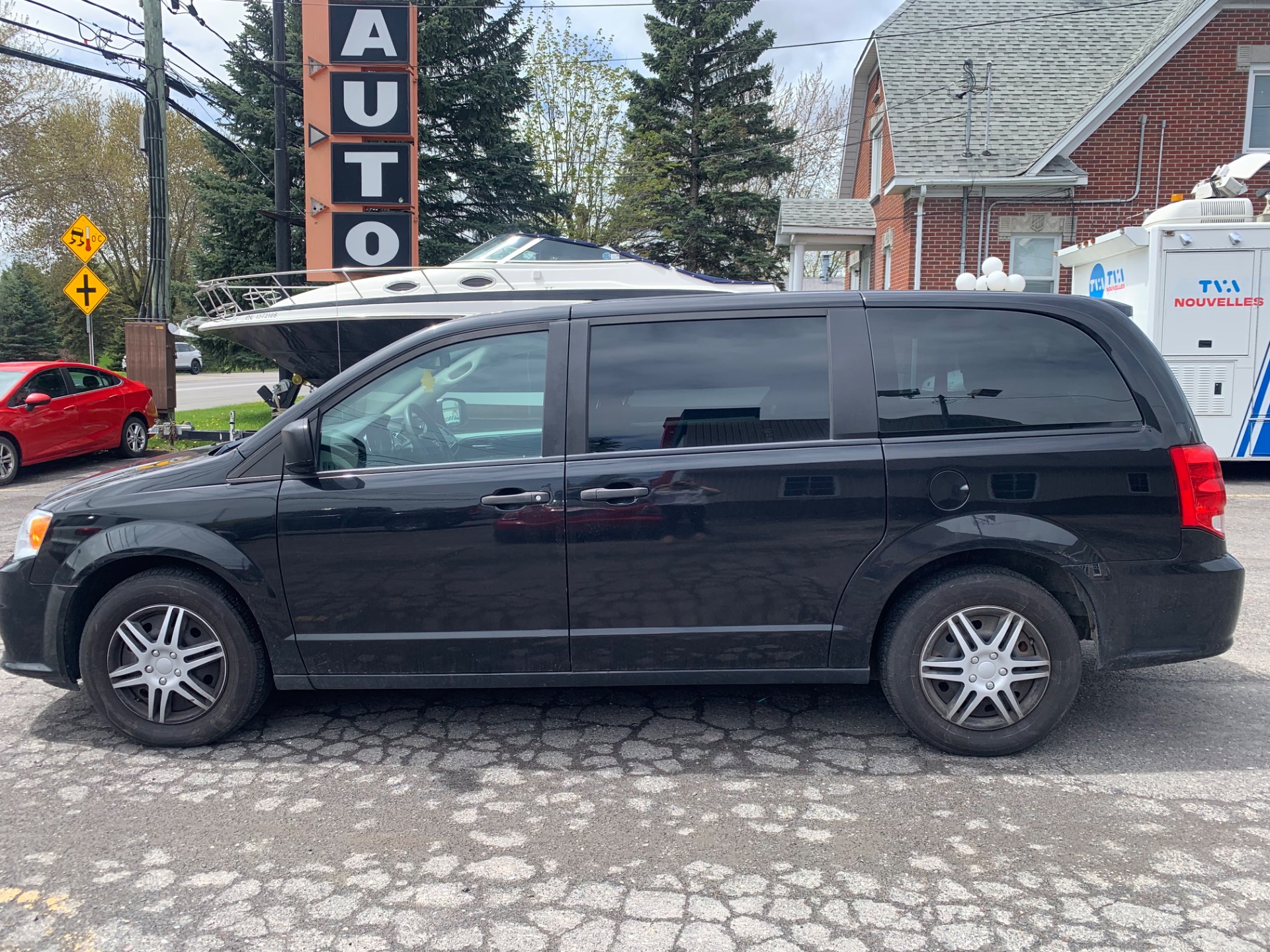 2018 Dodge Grand Caravan Avantage Plus — photo 2
